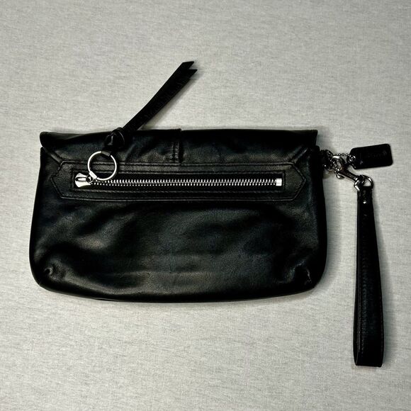 Coach Wristlet, Black Leather, Silver Hardware, Hangtag, Elegant. - Picture 2 of 5